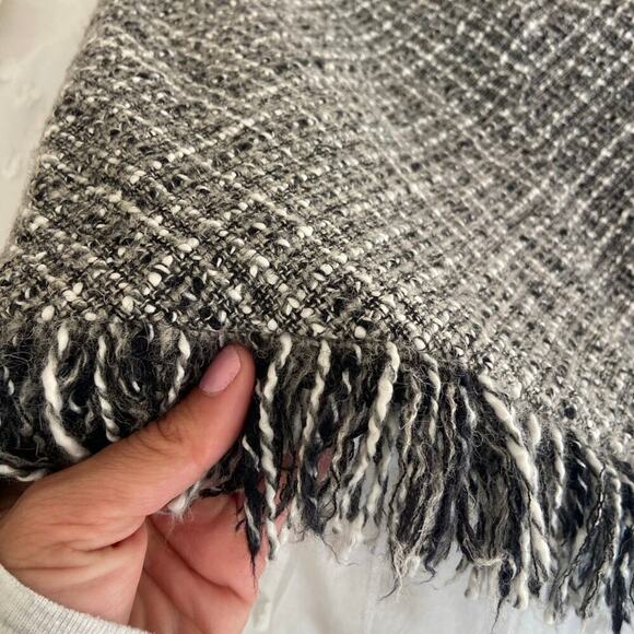 apostrophe wool skirt blend black white gray with fringe 8 pencil skirt - Picture 6 of 6